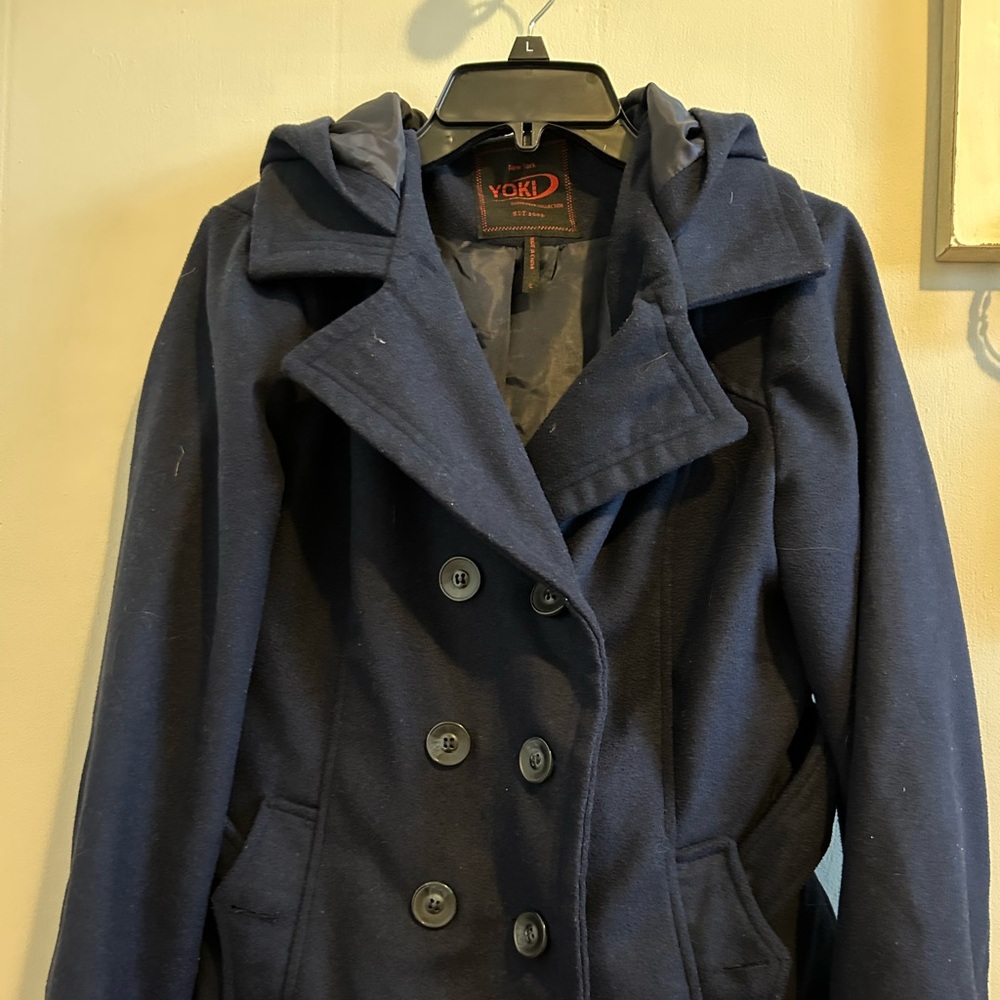 Navy coat , no flaws.